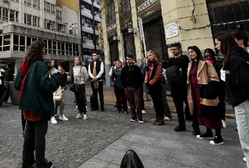 Discover Buenos Aires on Foot: The Best Free Walking Tours
